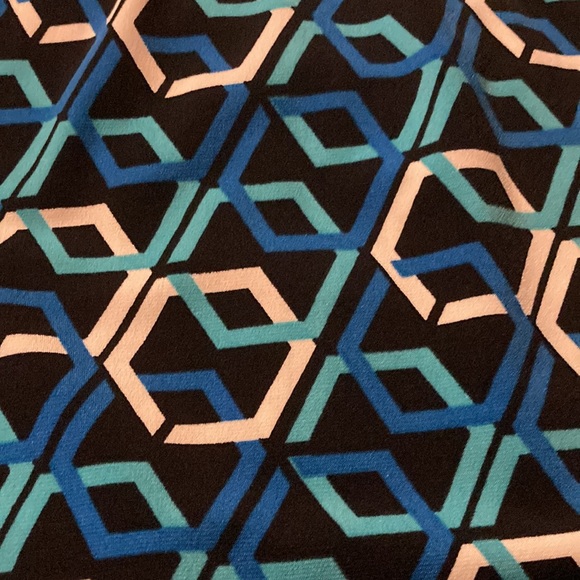 Geometric Pattern Dress - Picture 3 of 4